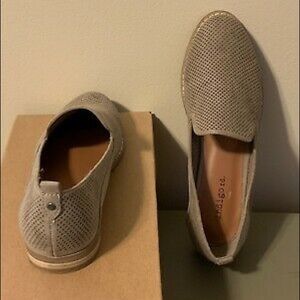 Indigo Rd. Rustic Flats. Size 8